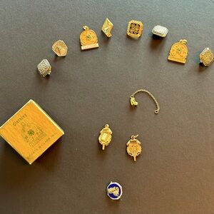 4H, academic pins- vintage. 4H pin Box
